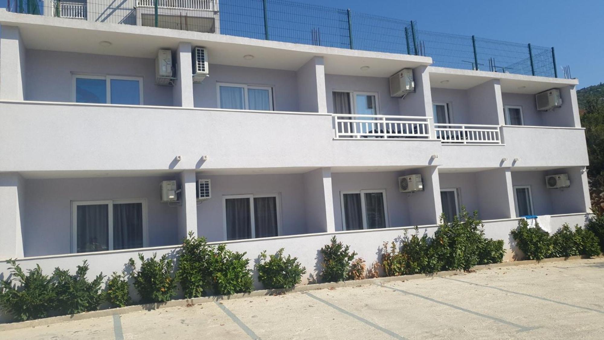 Studio & Apartments More Неум Екстериор снимка