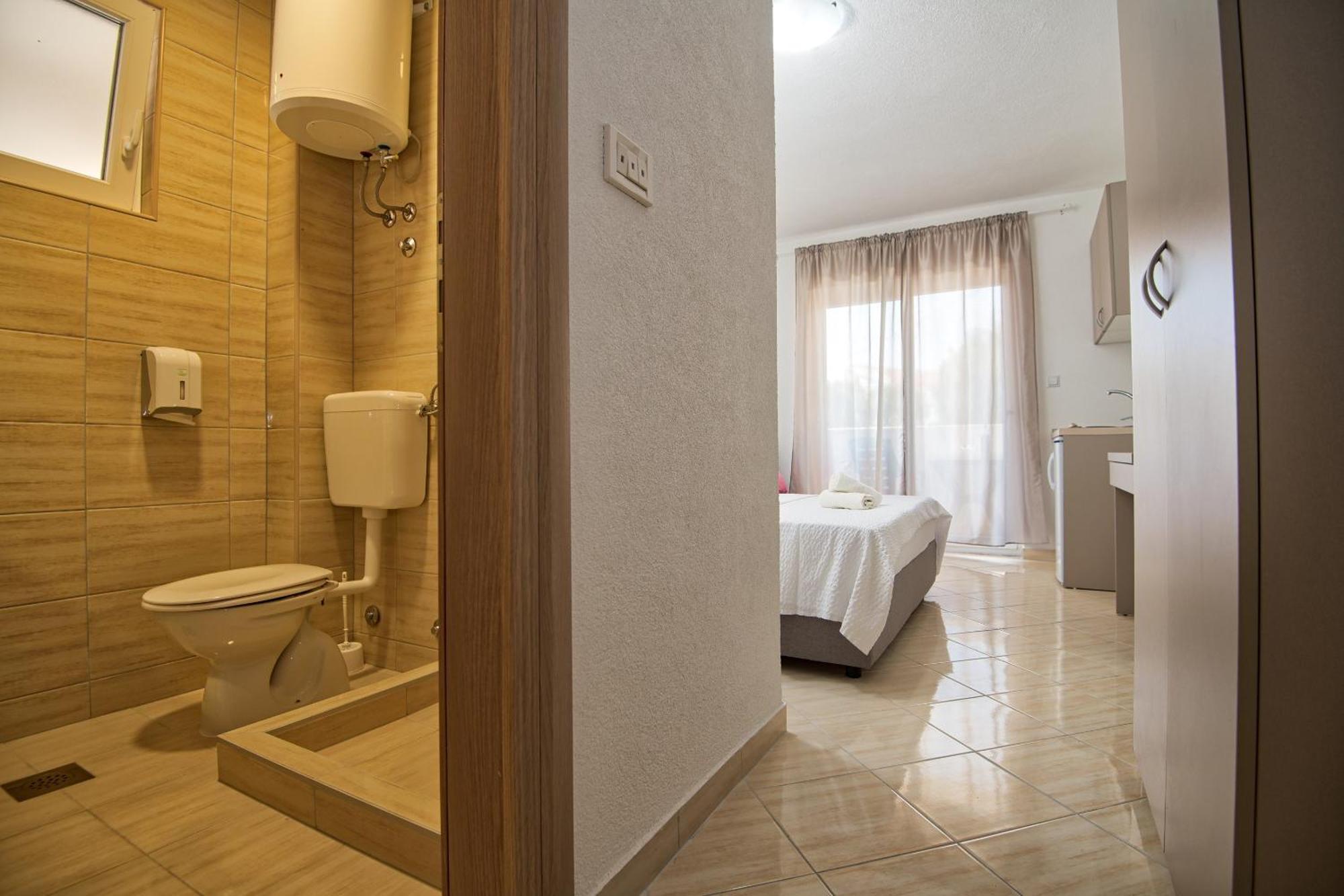 Studio & Apartments More Неум Екстериор снимка