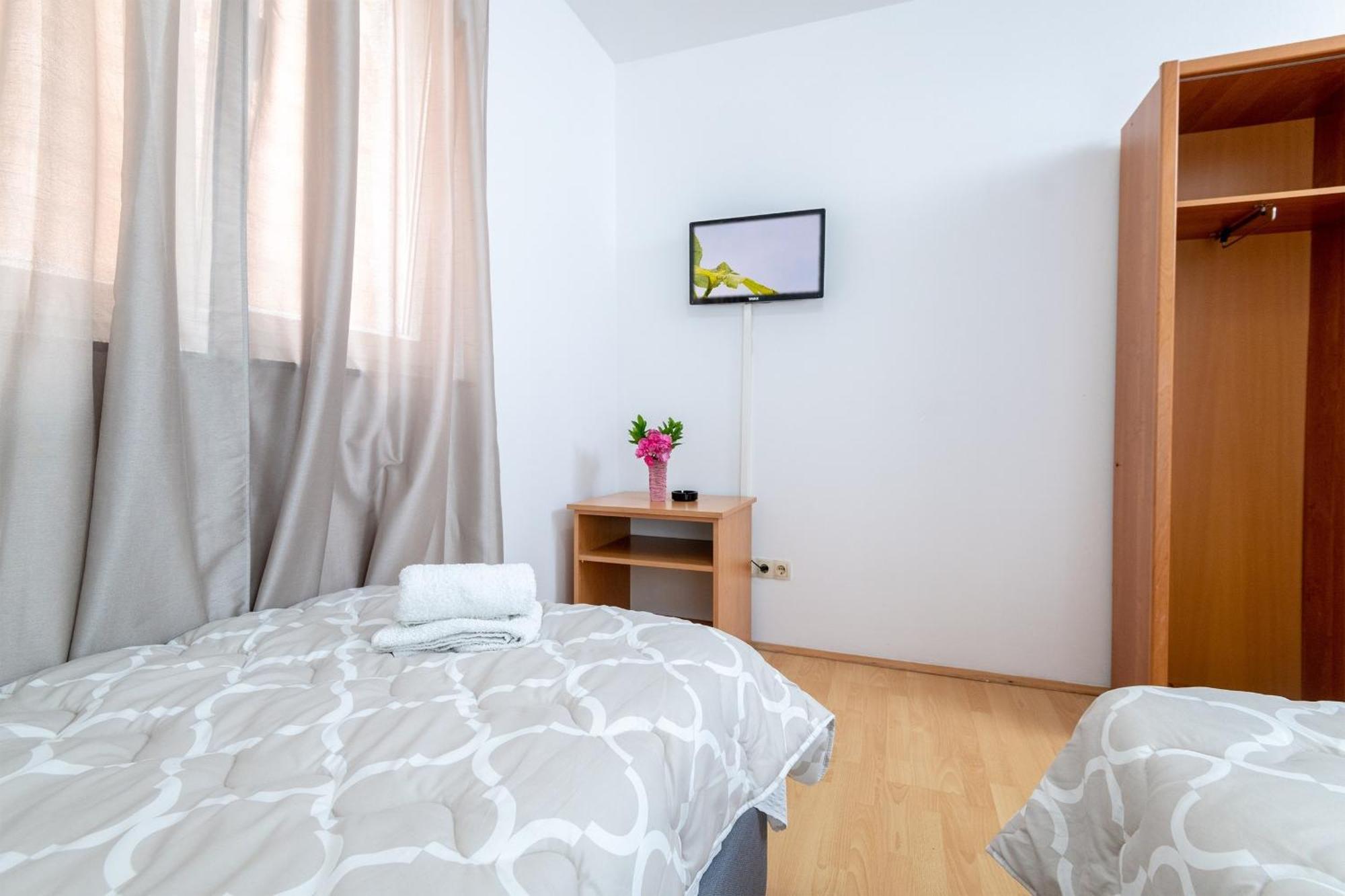 Studio & Apartments More Неум Стая снимка