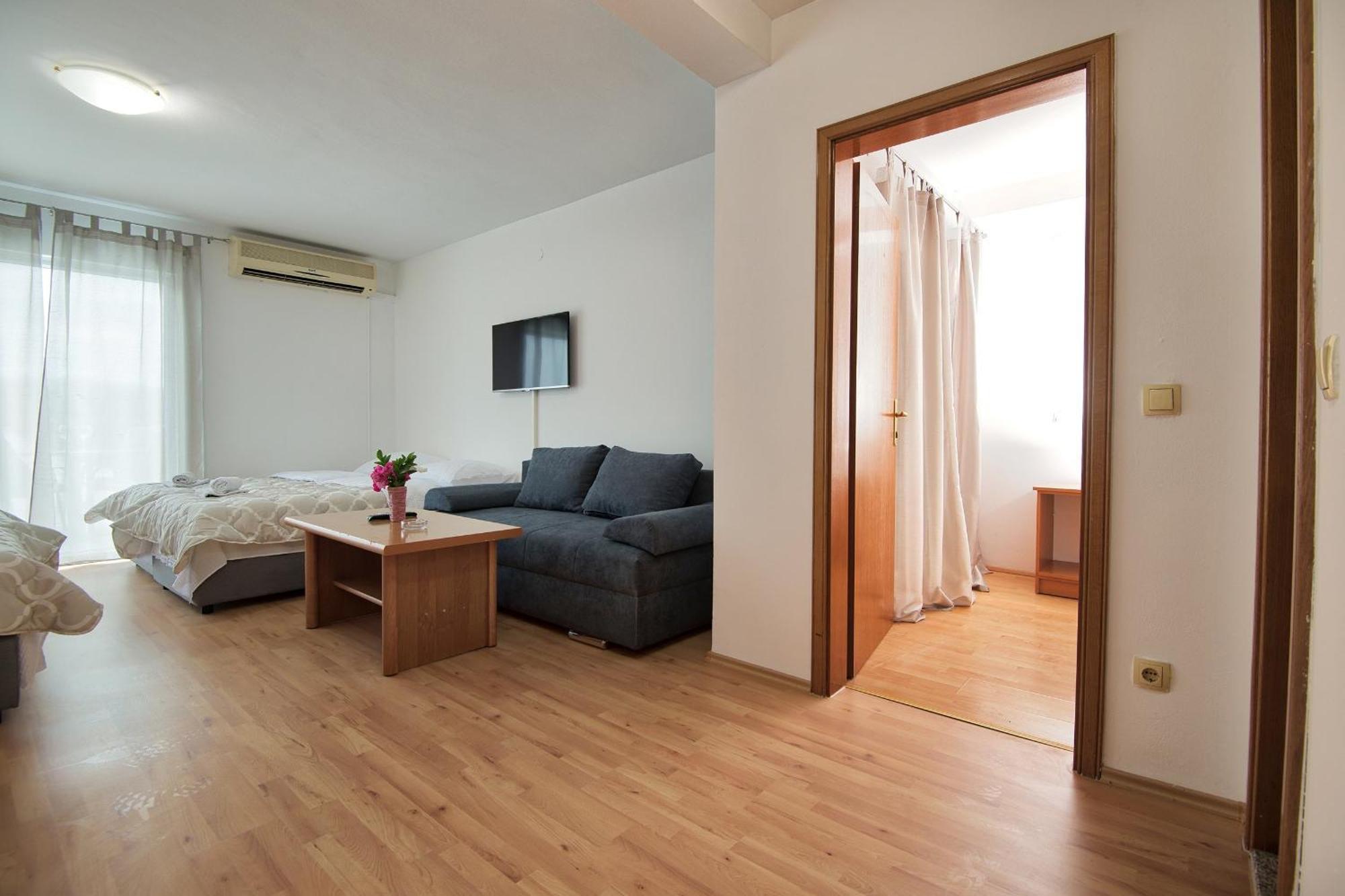 Studio & Apartments More Неум Екстериор снимка