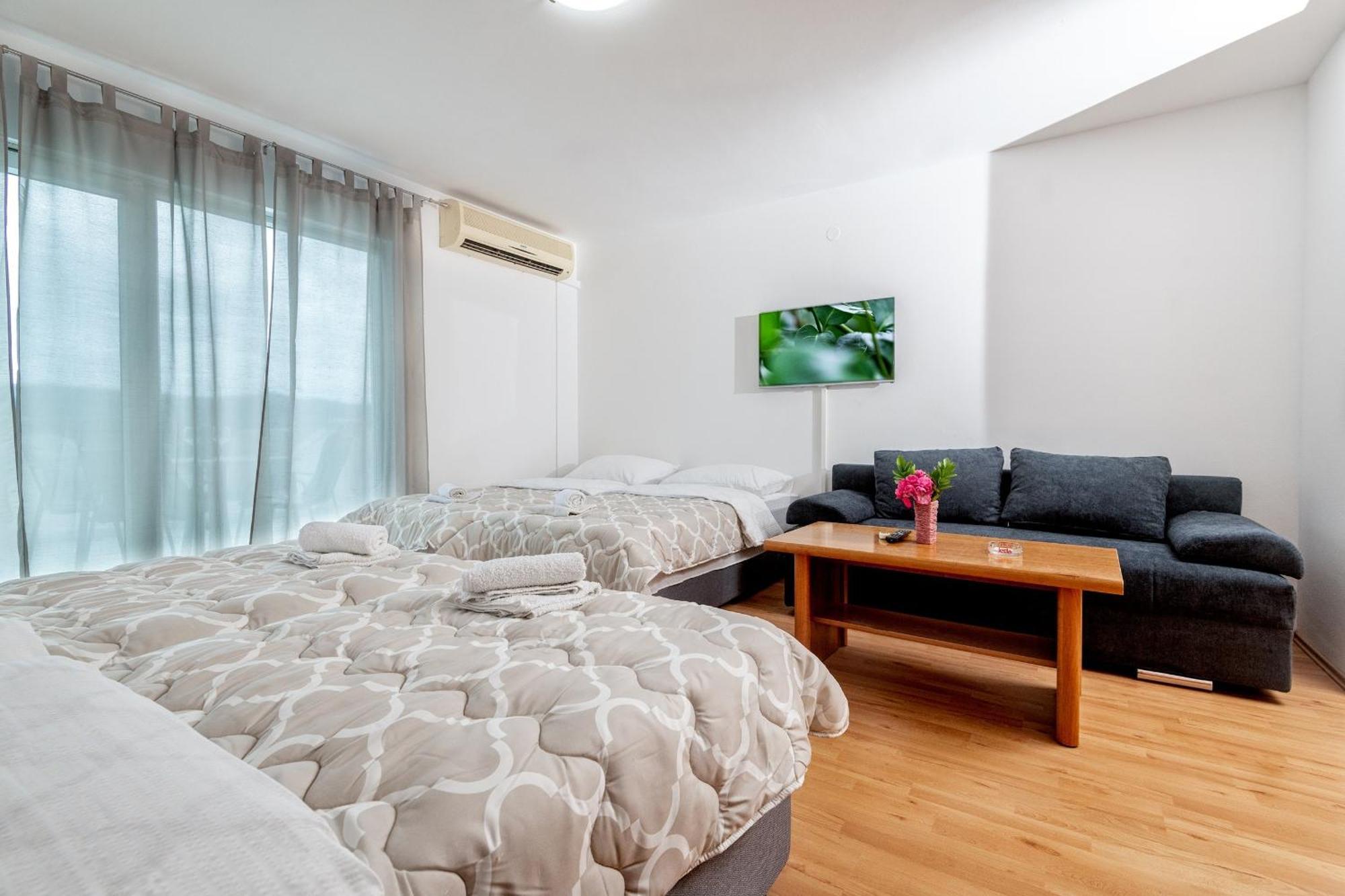 Studio & Apartments More Неум Екстериор снимка